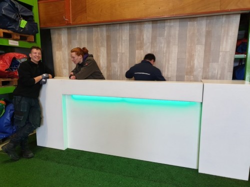 Mobiele voorzetbar met Led